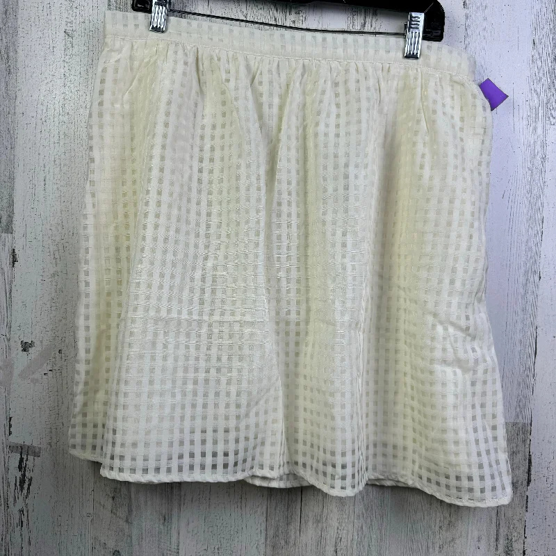 Cream Skirt Mini & Short Maison Jules, Size 16