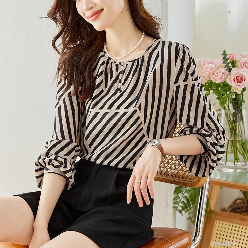 Woman Fashion Shirt DM59977